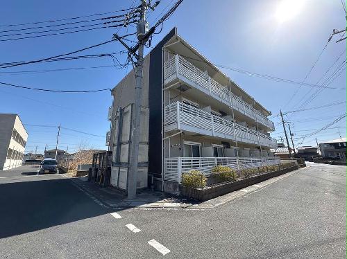 13/16 エントランス