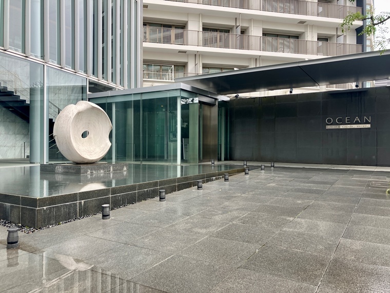 15/15 エントランス