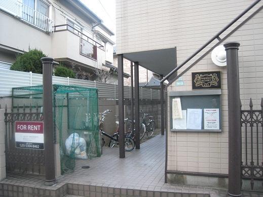 14/16 エントランス