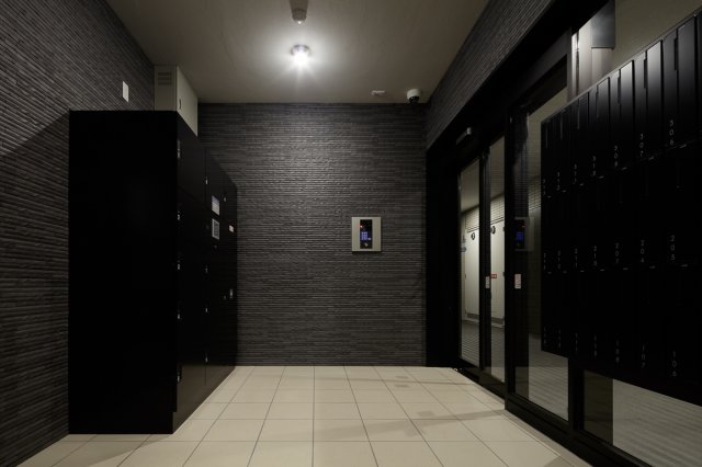 25/30 エントランス