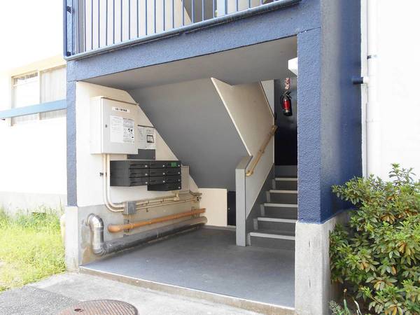 15/16 エントランス