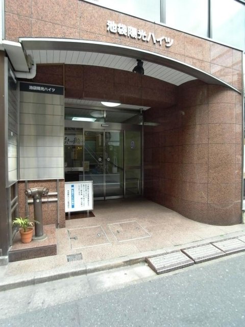 2/3 エントランス