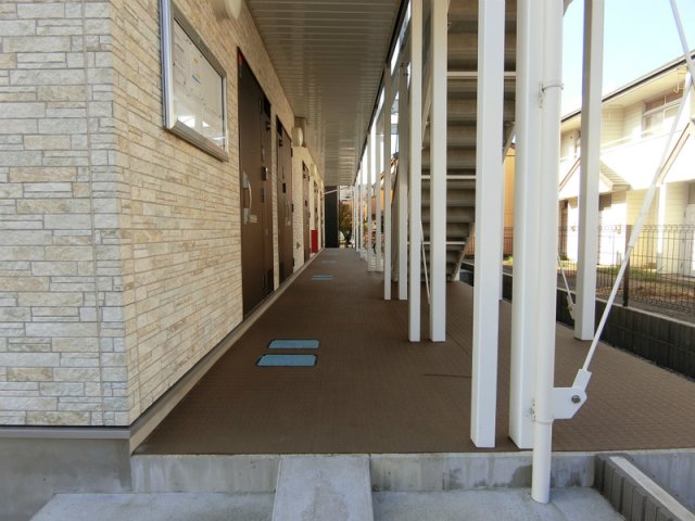 17/18 エントランス