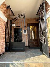 16/16 エントランス