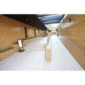 15/15 エントランス