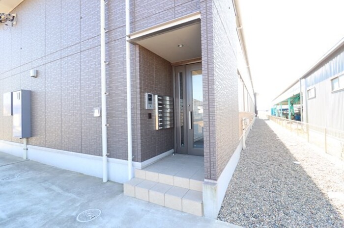 19/20 エントランス