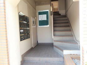 8/8 エントランス