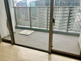 13/17 バルコニー