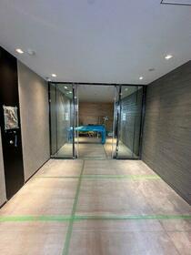 15/15 エントランス