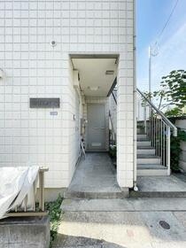 2/2 エントランス