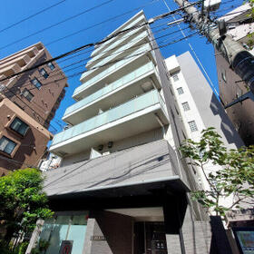 16/16 エントランス