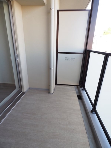 17/27 バルコニー