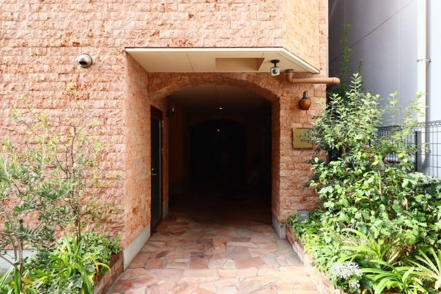 19/25 エントランス