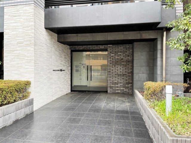 22/24 エントランス