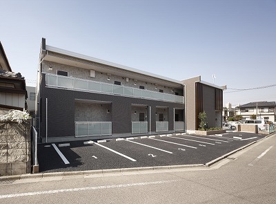 16/16 エントランス