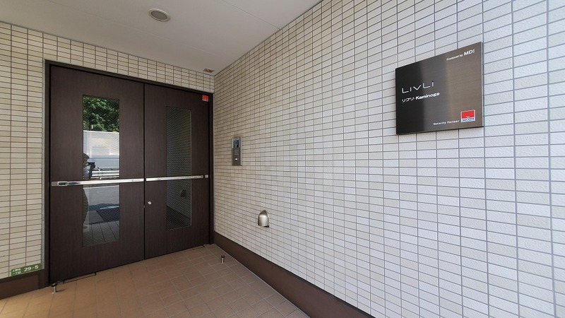 17/17 エントランス