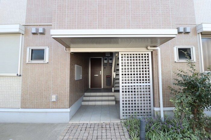 19/20 エントランス