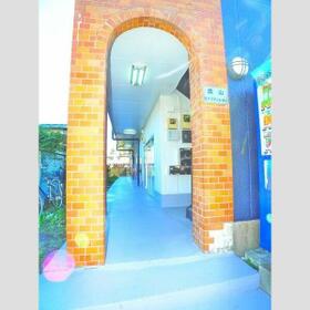 14/15 エントランス