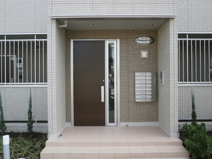 19/20 エントランス