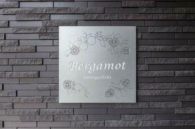 16/16 エントランス