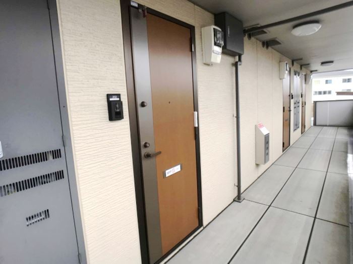 15/16 エントランス