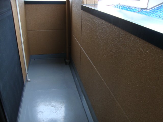 16/27 バルコニー