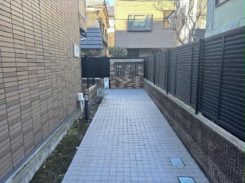 2/3 エントランス