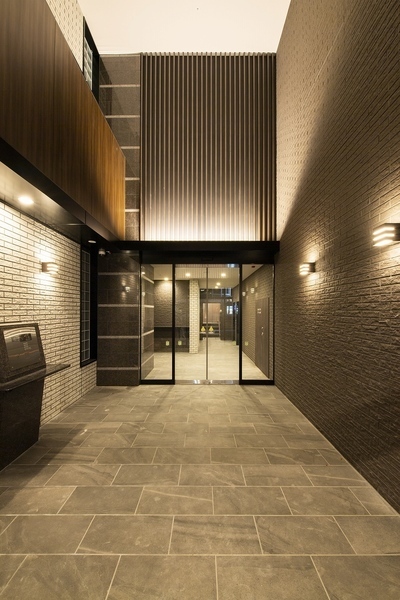 17/18 エントランス