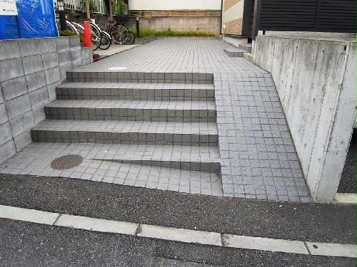 14/14 エントランス