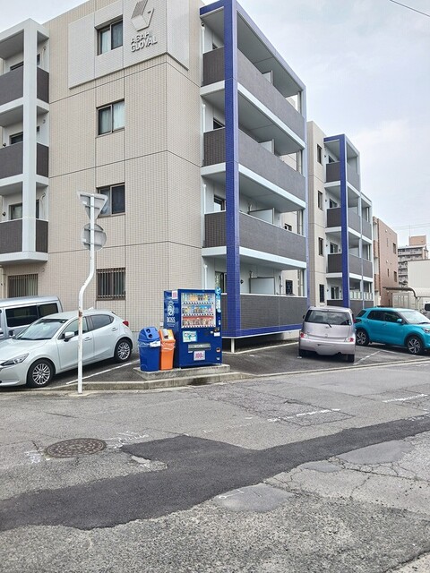 14/20 駐車場
