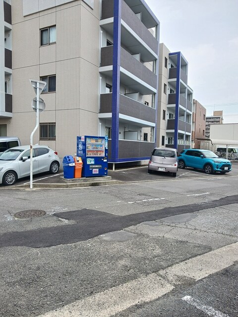 14/20 駐車場