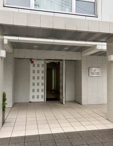 3/3 エントランス