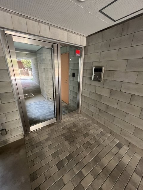 7/11 エントランス