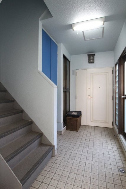 14/19 エントランス