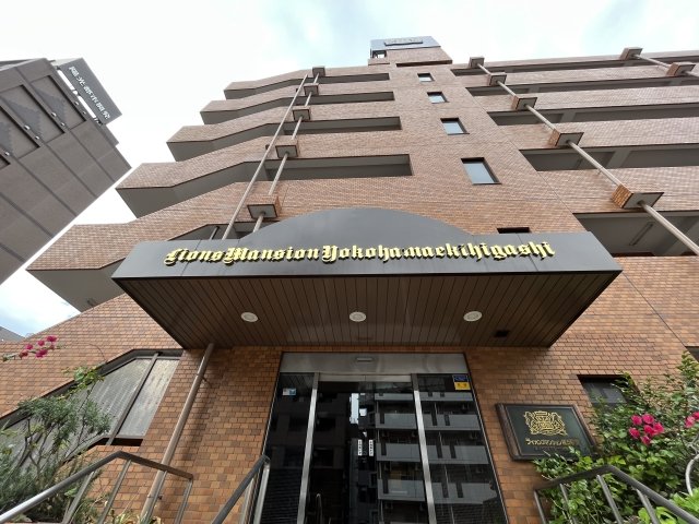 2/4 エントランス