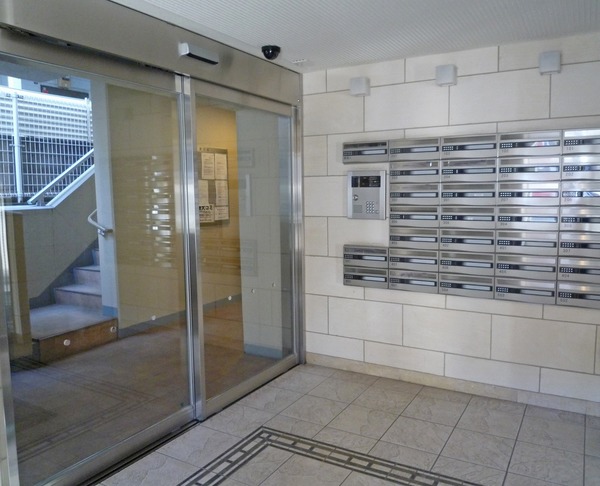 3/4 エントランス