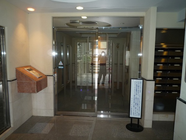 14/14 エントランス