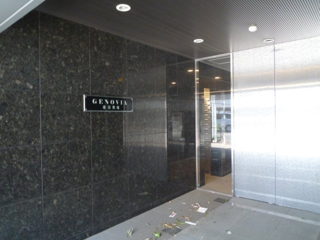 3/3 エントランス