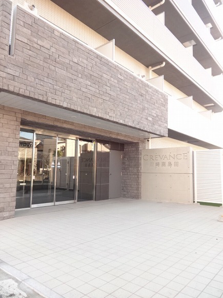 13/14 エントランス