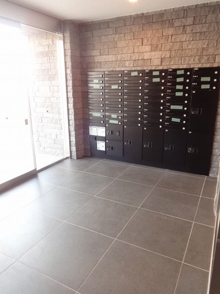 14/14 エントランス