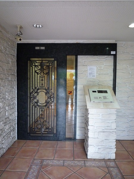 3/3 エントランス