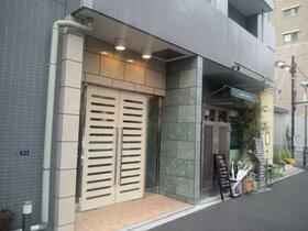 15/15 エントランス