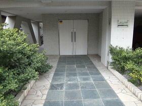 15/16 エントランス