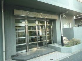 2/2 エントランス