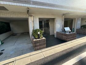 4/4 エントランス