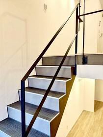 16/16 エントランス