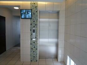 15/16 エントランス