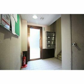 15/15 エントランス