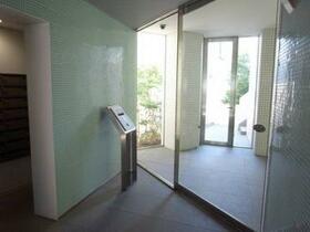 15/16 エントランス