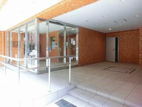 8/8 エントランス